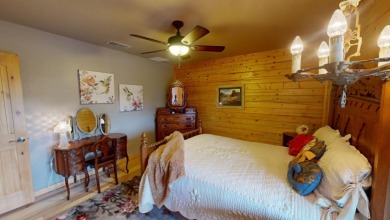 Luxury Log Cabin at Possum Kingodm Lake - photo 19