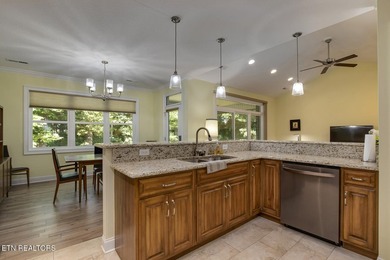 Looking for Garage space? This is the one! This beautiful - photo 21