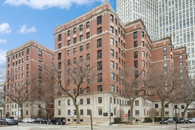 Lake Michigan - Cook County Condo For Sale in Chicago Illinois