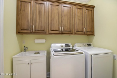 Looking for Garage space? This is the one! This beautiful - photo 25