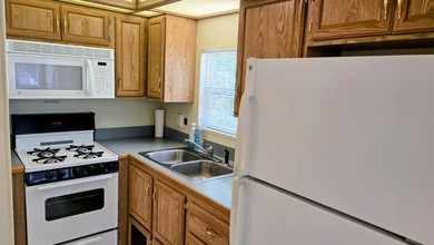 Don't miss this vacation camp located 5 miles from Wells Beach - photo 6