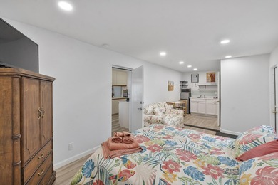 Beautiful and versatile property located in a quiet no-HOA - photo 14