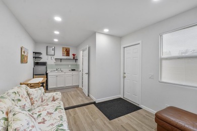 Beautiful and versatile property located in a quiet no-HOA - photo 16