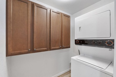Beautiful and versatile property located in a quiet no-HOA - photo 32