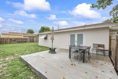 Beautiful and versatile property located in a quiet no-HOA - photo 33