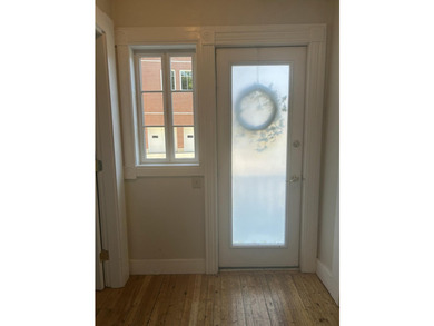 Amazing investment opportunity! Prime location in downtown - photo 3