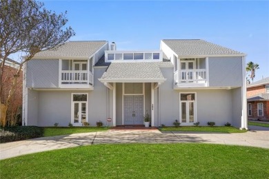 Lake Pontchartrain Home For Sale in Metairie Louisiana