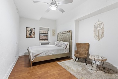 Rare opportunity to own an impressive three-bedroom co-op - photo 11