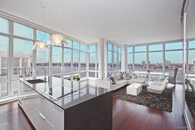 If you love light and views, look no further! This stunning - photo 2