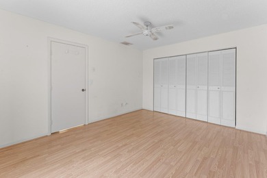 Opportunity Knocks!!! This move-in-ready 2BR/2BA single-story - photo 25