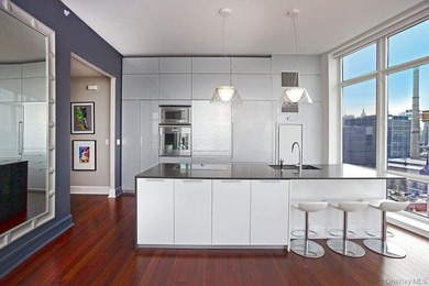 If you love light and views, look no further! This stunning - photo 6
