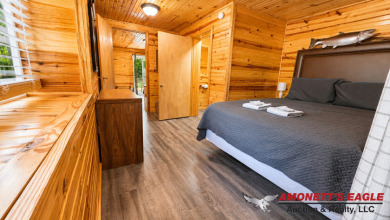 Cabin #7 - 5 Bedroom, 2.5 Bathroom, 1600 sqft. - photo 4