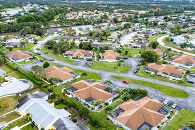 Opportunity Knocks!!! This move-in-ready 2BR/2BA single-story - photo 36