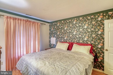 Beautifully maintained 3-bedroom, 2-full bath waterfront brick - photo 50