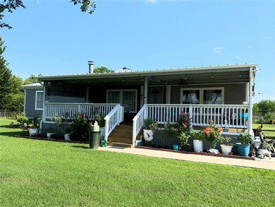 Lake Tawakoni Home For Sale in Quinlan Texas