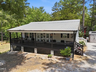 Are you ready for the Lake Life? Come see this charming - photo 2
