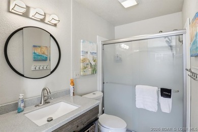 Welcome to lake life made easy! This beautifully updated 2 bed - photo 24