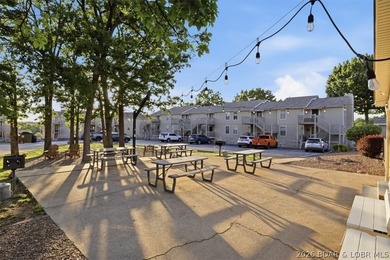 Welcome to lake life made easy! This beautifully updated 2 bed - photo 28
