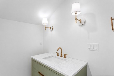 Newly built in Santa Rosa Beach, 35 K Street delivers quality - photo 37
