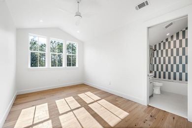 Newly built in Santa Rosa Beach, 35 K Street delivers quality - photo 45