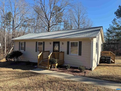 Rivanna Reservoir Home Sale Pending in Earlysville Virginia