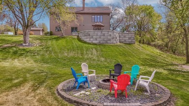 First-Time Offering - Stunning Riverfront Retreat on 2.25 Acres - photo 5