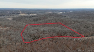 Lake of the Ozarks Acreage For Sale in Versailles Missouri
