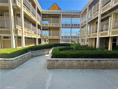 Welcome to 300 East Chestnut Avenue, Unit N, on the third floor - photo 27
