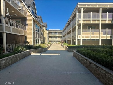 Welcome to 300 East Chestnut Avenue, Unit N, on the third floor - photo 28