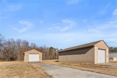Exceptional commercial opportunity featuring multiple buildings - photo 28