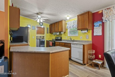 Welcome to one of the best values and locations in Havelock! - photo 12