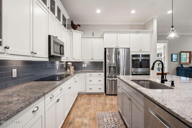 Discover this beautifully designed 3BR/3BA home in the - photo 13