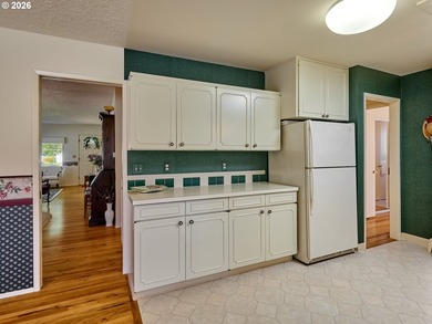 Rare opportunity to own a spacious golf course home on a large - photo 16