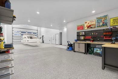 Welcome to Boat House Motor Condos where luxury meets - photo 17