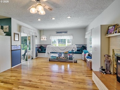 Rare opportunity to own a spacious golf course home on a large - photo 17