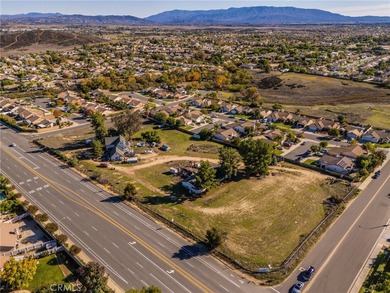 Lake Skinner Home For Sale in Winchester California