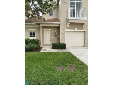 (private lake, pond, creek) Townhome/Townhouse For Sale in Vero Beach Florida