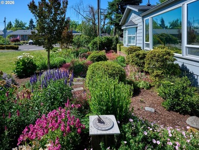 Rare opportunity to own a spacious golf course home on a large - photo 31