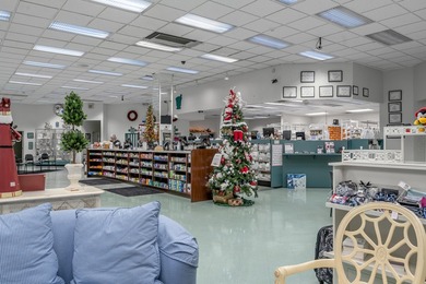 For the first time ever, this well-maintained shopping center is - photo 32