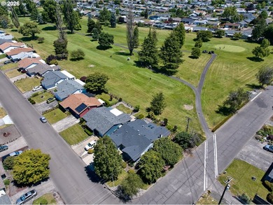 Rare opportunity to own a spacious golf course home on a large - photo 36