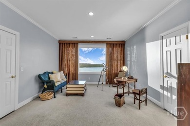 Welcome to an extraordinary deep-water retreat in Richmond - photo 44