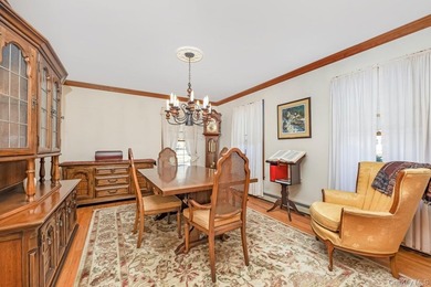 Welcome home to this inviting Colonial-style 4-bedroom oasis in - photo 6