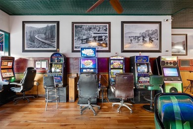 The Legendary Oxford Bar & Cafe - Downtown Missoula, Montana - photo 5