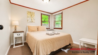 Cabin #8 - 2 Bedroom, 1 Bathroom, 440 sqft. - photo 6