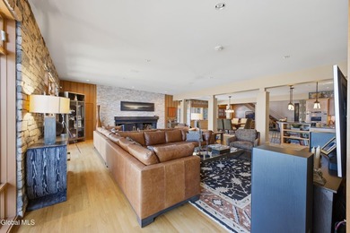 Extraordinarily private and remarkably accessible, this refined - photo 30
