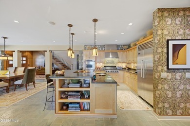 Extraordinarily private and remarkably accessible, this refined - photo 32