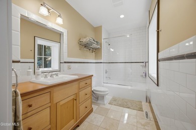 Extraordinarily private and remarkably accessible, this refined - photo 42