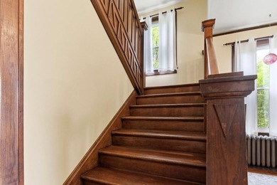 Welcome to 14 Riverview Pl! Tucked away off Rivermont Ave on a - photo 13