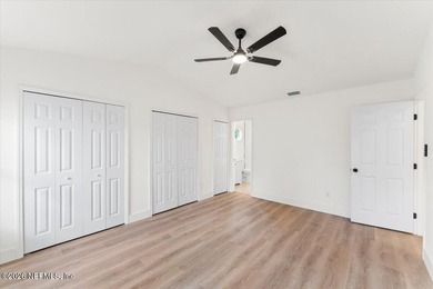 Welcome home to this beautifully updated 3-bedroom, 2-bath gem - photo 21