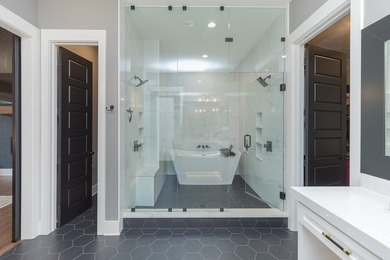 Luxury estate on 6 acres in Lindale ISD, thoughtfully designed - photo 21